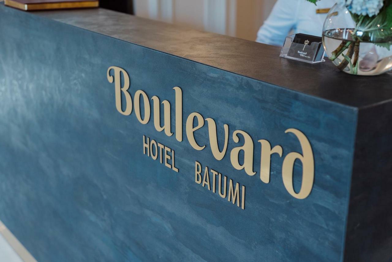 Boulevard Hotel Batumi Exteriör bild